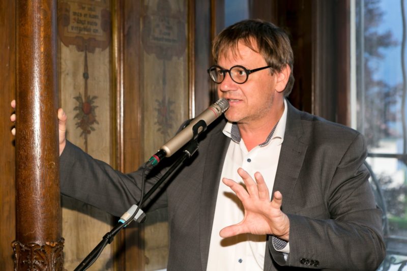 Wirtschaftsservice als Dienstleistung wahrnehmen.