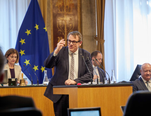 Investitionen statt Kahlschlag im Kulturbereich